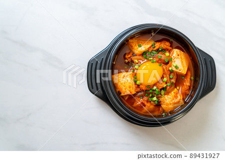 Kimchi Soup with Tofu and Egg or Korean Kimchi Stew Kimchi Soup with Tofu and Egg or Korean Kimchi Stew 89431927