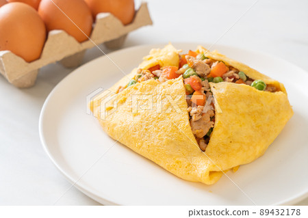 egg wrap or stuffed egg with minced pork and vegetable egg wrap or stuffed egg with minced pork and vegetable 89432178