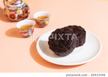 moon cake dark chocolate flavour moon cake dark chocolate flavour 89433446