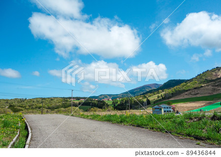 Rokuroshi Kogen-Okukoshi Kogen Ranch: A refreshing blue sky Rokuroshi Kogen-Okukoshi Kogen Ranch: A refreshing blue sky 89436844