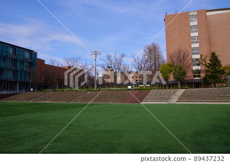 校園學生生活大學草坪開放空間學校建築學習場所 89437232