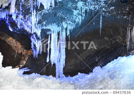 Narusawa冰洞 89437636