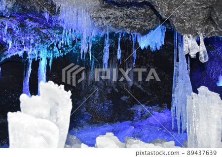 Narusawa ice hole Narusawa ice hole 89437639