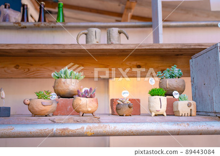 在益子陶器市場出售的臉形鍋蓋 89443084