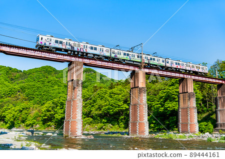 Chichibu Railway, Nagatoro Town, Saitama Prefecture-Train crossing the Arakawa Bridge- Chichibu Railway, Nagatoro Town, Saitama Prefecture-Train crossing the Arakawa Bridge- 89444161