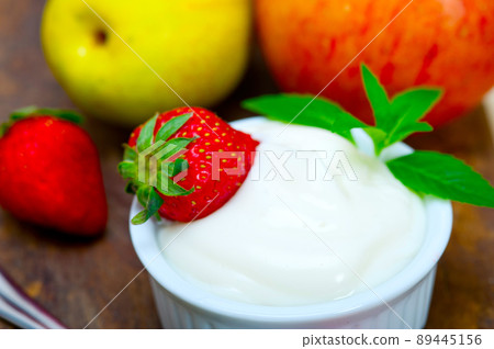 fruits and yogurt 89445156