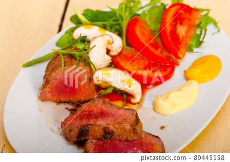 beef filet mignon grilled with vegetables beef filet mignon grilled with vegetables 89445158