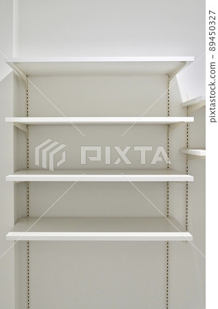Movable storage shelves Movable storage shelves 89450327