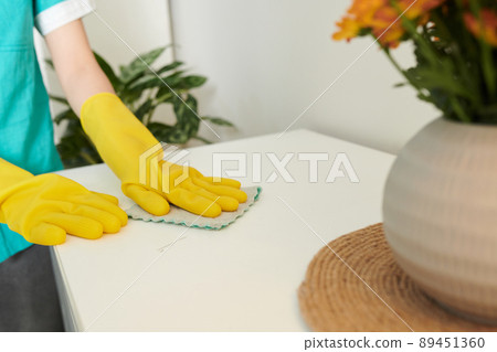 Cleaner Disinfecting High-touch Areas Cleaner Disinfecting High-touch Areas 89451360