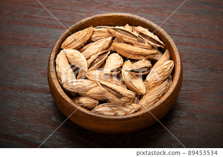 Kyrgyz wild shelled almonds Kyrgyz wild shelled almonds 89453534