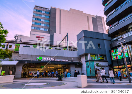 Tokyo cityscape of Japan The front of Otsuka station (north exit) is a makeover. Otsuka Station North Exit Station Square has been renewed 89454027