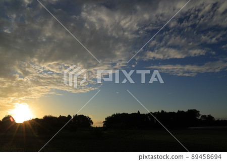 Sunset sky and sunset clouds Sunset sky and sunset clouds 89458694