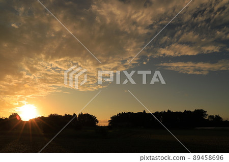 Sunset sky and sunset clouds Sunset sky and sunset clouds 89458696