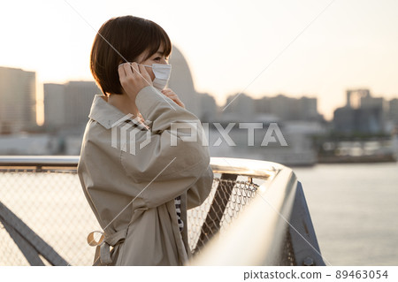 一個戴著面具的女人 89463054