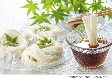 Somen served in a glass bowl Somen served in a glass bowl 89469539