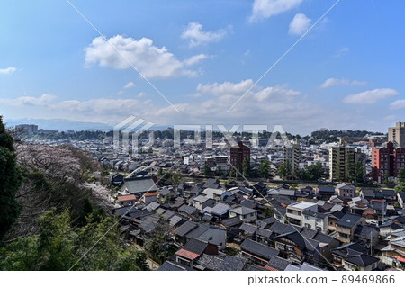 櫻花盛開的金澤風景 89469866