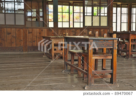 [Cape Branch School, 24 Hitomikan（教室）]香川縣昭津郡小豆島町Taura Ko 89470067