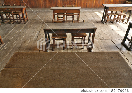 [Cape Branch School, 24 Hitomikan（教室）]香川縣昭津郡小豆島町Taura Ko 89470068