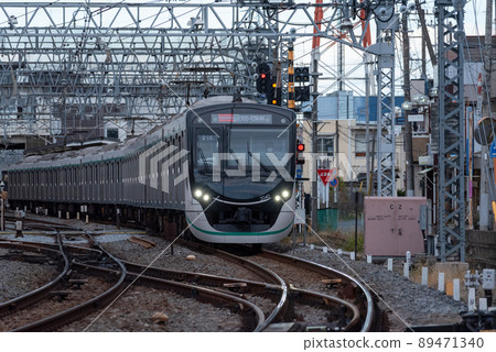 Tokyu 6020 series (organization photo) 89471340