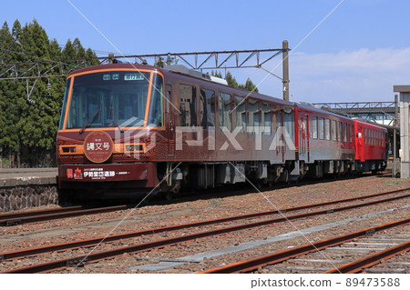 觀光列車“鐵三兄弟” 89473588