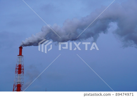 煙囪和煙霧 煙囪和煙霧 89474971