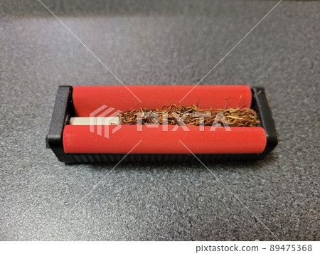 手捲煙卷 89475368