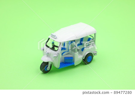 Tuk-tuk Tuk-tuk 89477280