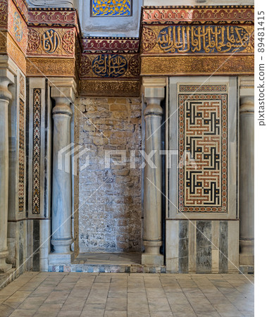 Interior view of decorated marble walls surrounding the cenotaph in the mausoleum of Sultan Qalawun, part of Sultan Qalawun Complex, Moez Street, Old Cairo, Egypt 89481415