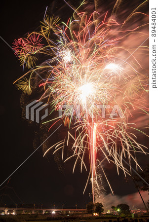 Fireworks display   89484001