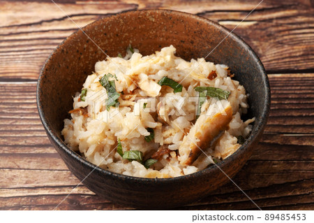 Rice cooked with horse mackerel Rice cooked with horse mackerel 89485453