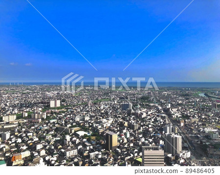 Cityscape seen from a high place 89486405