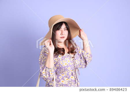 Chubby Asian Woman 89486423