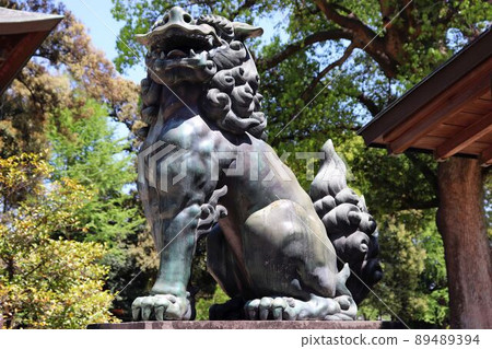 Ukiha City Wakamiya Hachimangu Gold and Copper Guardian Dog 89489394