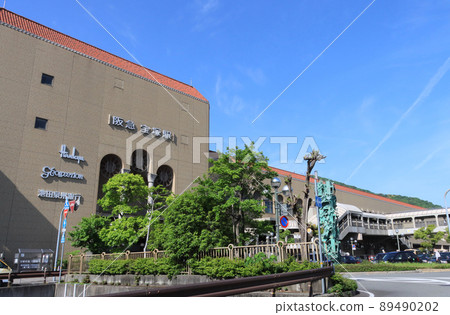 Hankyu Takarazuka Station Hankyu Takarazuka Station 89490202