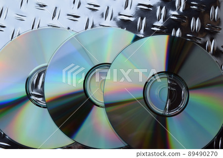 Compact disc (CD) 89490270