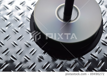 Compact disc (CD) 89490272