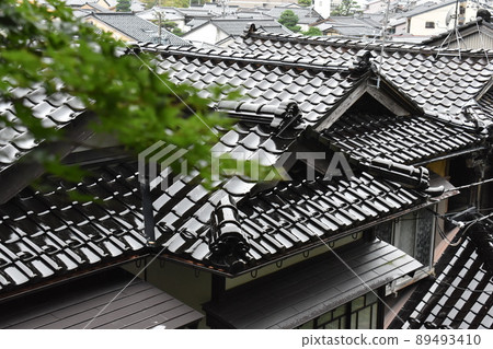 Kanazawa city black tile roof 89493410
