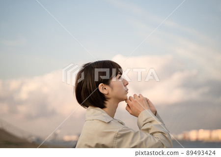 女人沉迷於智慧 女人沉迷於智慧 89493424