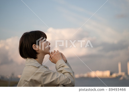 女人沉迷於智慧 89493466