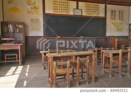[24 Hitomi Movie Park (Noma Elementary School Taura Branch School) (Classroom)] Taura Ko, Shodoshima Town, Shozu District, Kagawa Prefecture 89493521