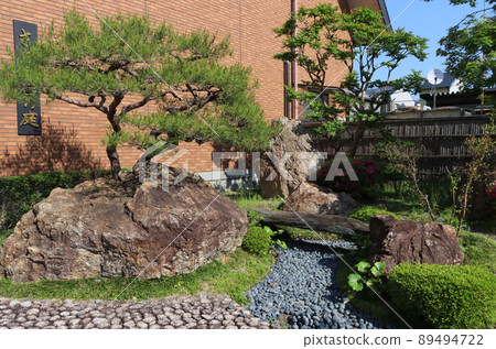 Sagano Sightseeing Railway Sazareishi Garden at Torokko Saga Station 89494722
