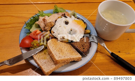 Morning toast 89497803