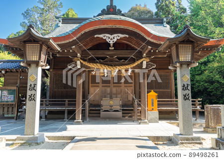 《福岡縣》鮮綠筑紫神社筑紫野市 89498261