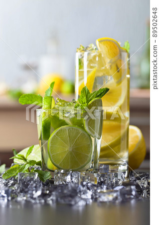 Cocktail with citrus and peppermint. 89502648