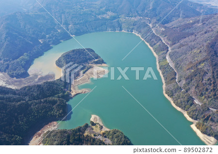 愛媛縣西條市黑瀨水壩黑瀨湖風景 89502872