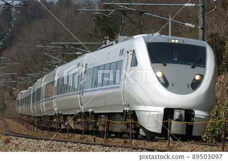 北陸本線椿-栗良JR西683系列S02+S23+S29編隊(金澤)白鷺 北陸本線椿-栗良JR西683系列S02+S23+S29編隊(金澤)白鷺 89503097