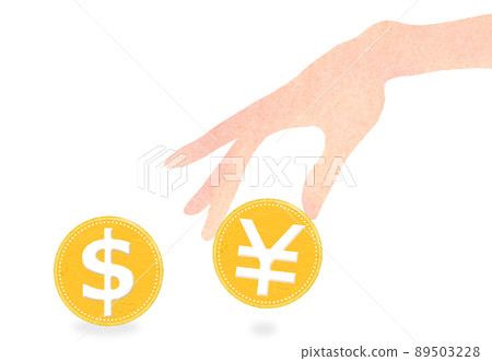 日元和美元的比較：選擇日元硬幣的手 89503228