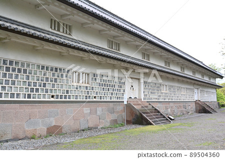 100 Fine Castles of Japan, Kanazawa Castle 89504360