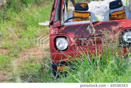 Decayed car Decayed car 89506563