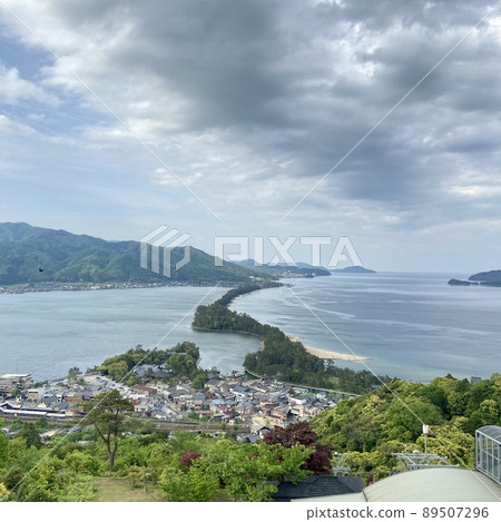 日本三大名勝之一的天橋立與天空 日本三大名勝之一的天橋立與天空 89507296